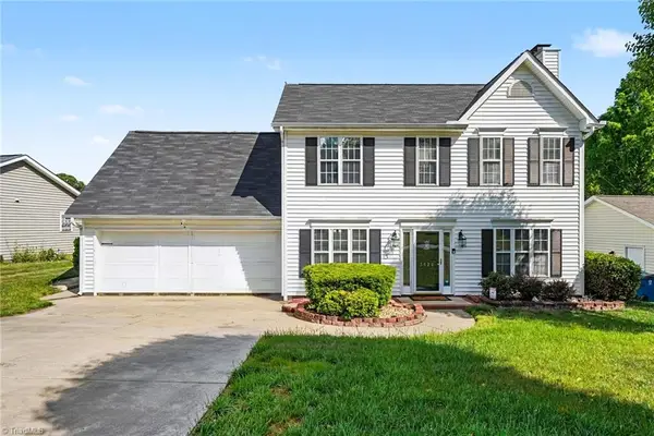 3820 Hunt Chase Drive, Greensboro, NC 27407