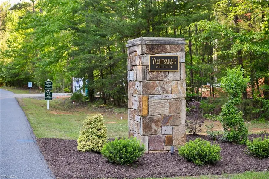 222 Commodore Drive, Lexington, NC 27292 - #2