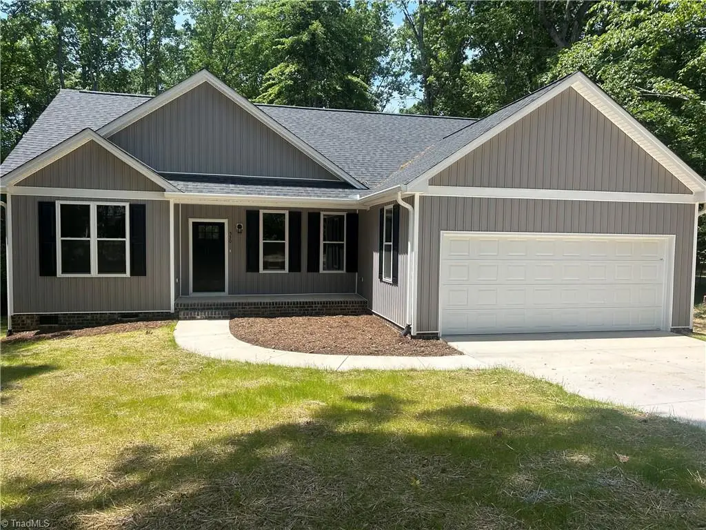 530 Oakwood Circle, Lexington, NC 27295 - #1
