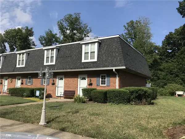 502 Carolyn Court #B-8, Eden, NC 27288