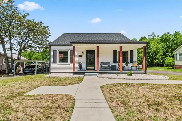 318 Oakdale Street, Mount Airy, NC 27030