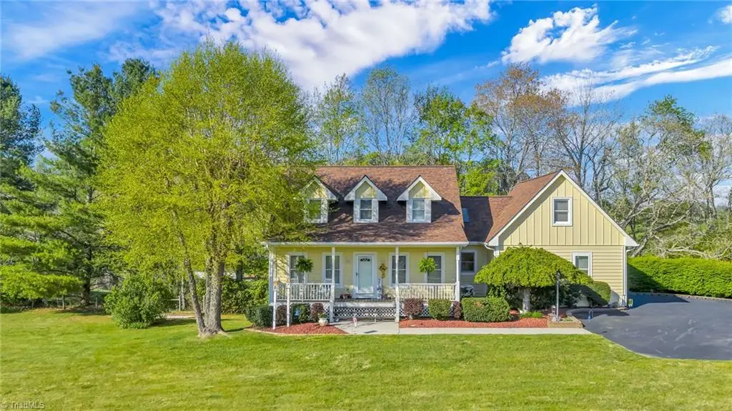 153 Knollview Place, Jefferson, NC 28540 - #1
