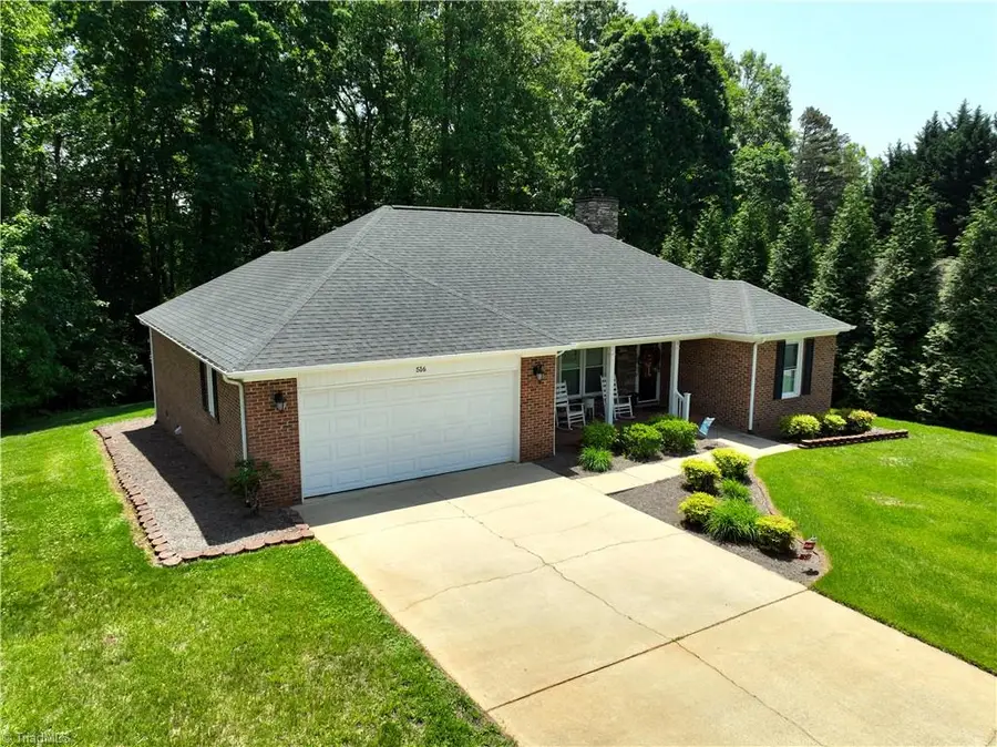 516 Lynchburg Road, Pilot Mountain, NC 27041 - #3