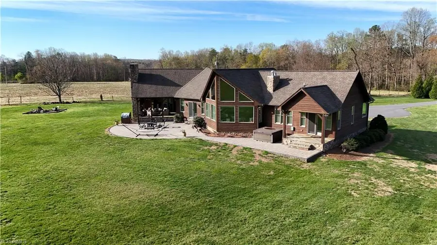 1083 Union Community Road, Thurmond, NC 28683 - #3
