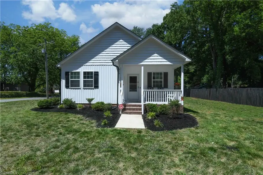 816 Barnes Street, Reidsville, NC 27320 - #2