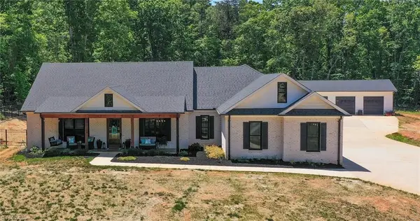 7988 Ridge Road, Tobaccoville, NC 27050