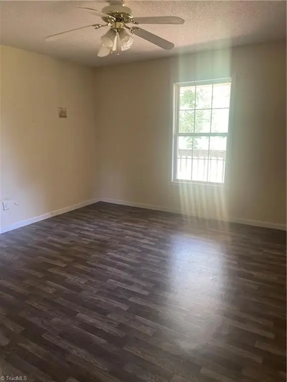 199 Greenhaven Drive, Lexington, NC 27292 - #3