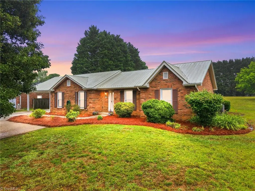 5200 Robin Lane, Randleman, NC 27317 - #1