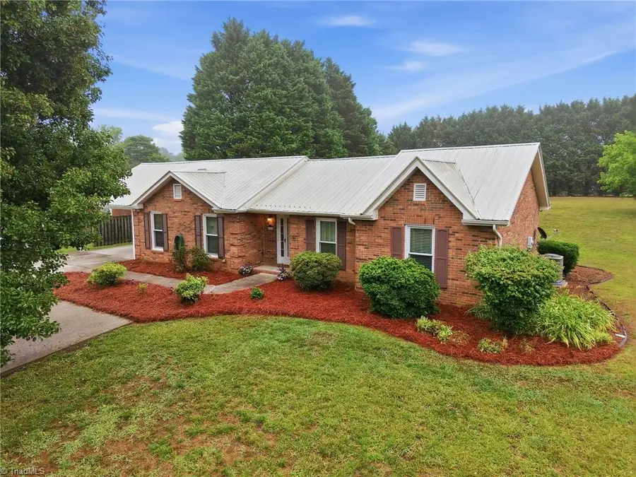 5200 Robin Lane, Randleman, NC 27317 - #3