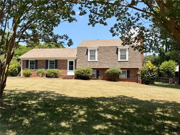 404 Irving Park Court, Kernersville, NC 27284