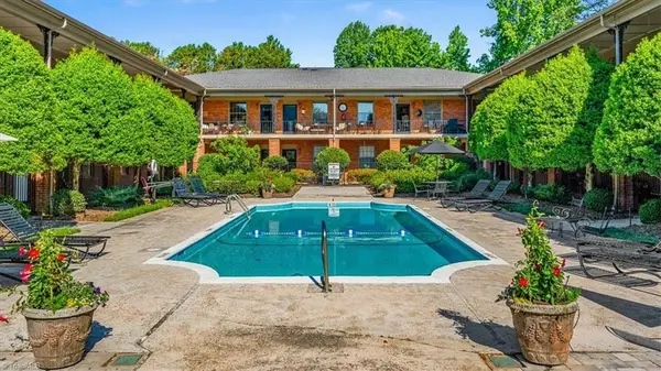 1833 Banking Street #A10, Greensboro, NC 27408