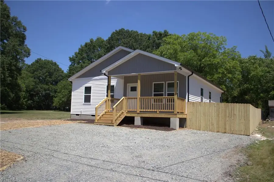 421 Crater Street, Burlington, NC 27217 - #2