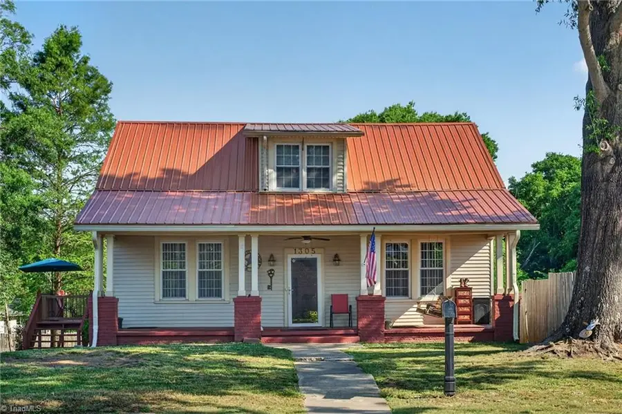 1305 E Meadow Road, Eden, NC 27288 - #2