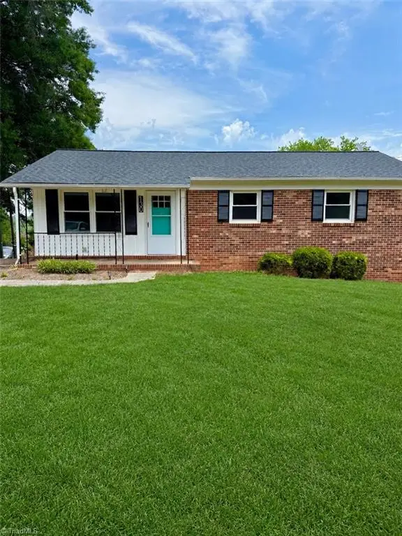 130 Arlington Avenue, Jonesville, NC 28642