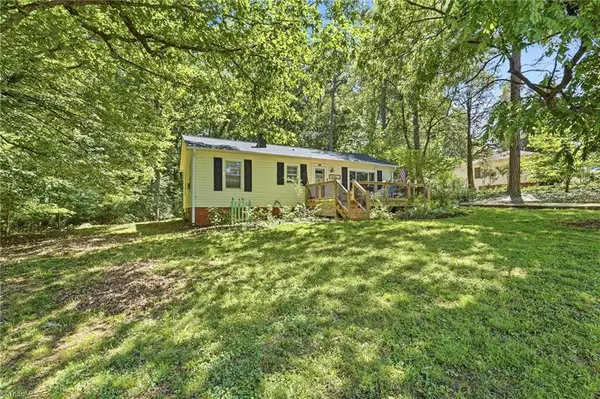 109 Mayfair Road, Lexington, NC 27292