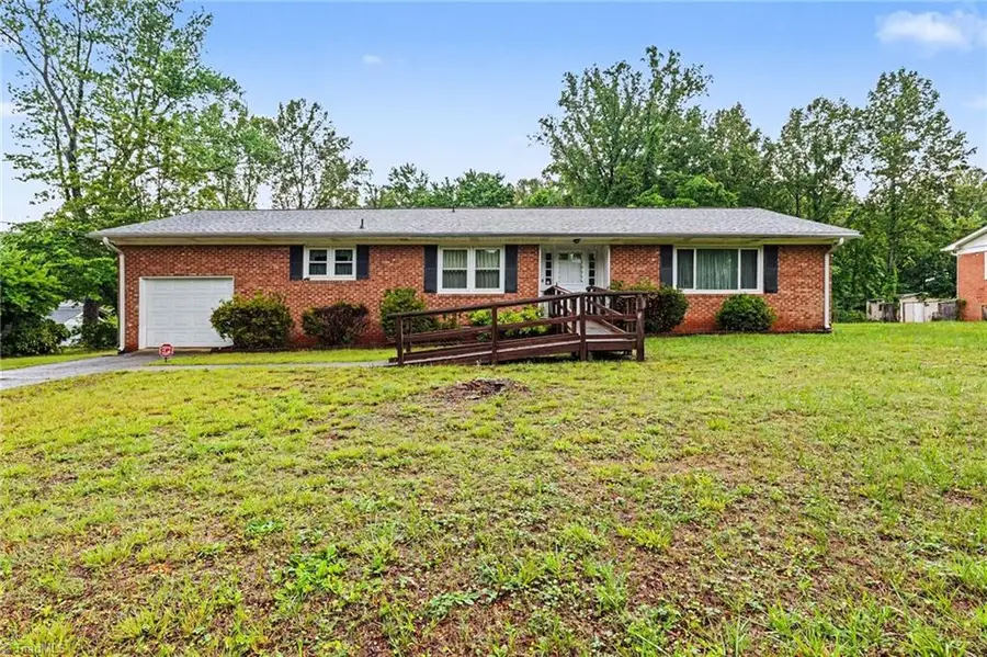 626 Kenneth Road, Greensboro, NC 27410 - #2