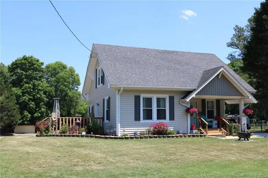 185 Southview Street, Mount Airy, NC 27030 - #3