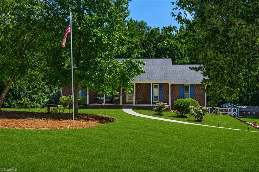 221 Leighmar Street, Clemmons, NC 27012 - #2