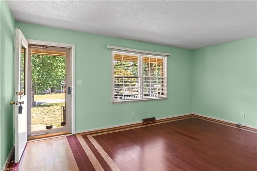5924 Timberwood Trail, Kernersville, NC 27284 - #3
