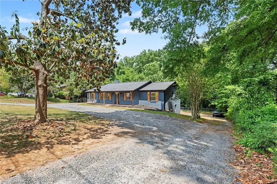 3927 Beacon Drive, Winston Salem, NC 27106 - #2