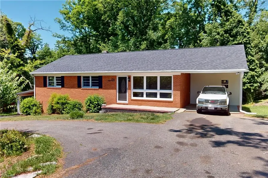 204 Forest Hill Road, Mount Airy, NC 27030 - #2