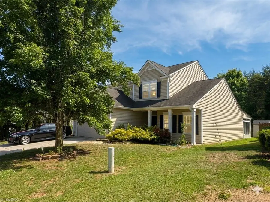 4904 Old Towne Village Circle, Pfafftown, NC 27040 - #2