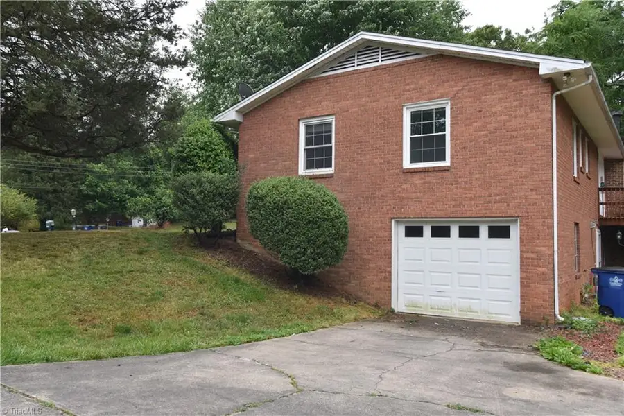 4340 Spenway Place, Winston Salem, NC 27106 - #2