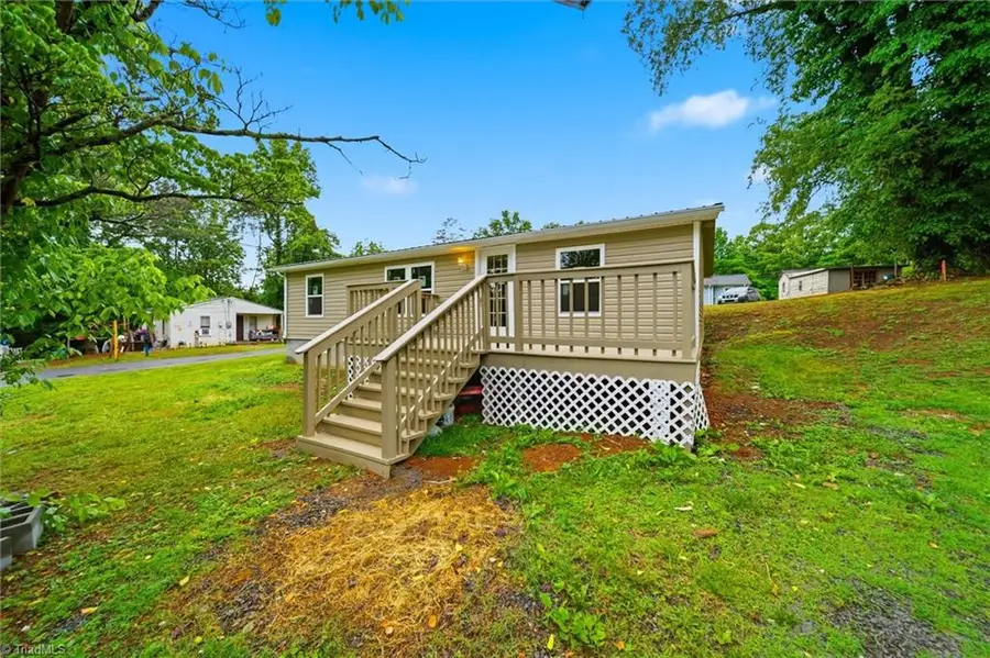 120 Mathis Street, Jonesville, NC 28642 - #2