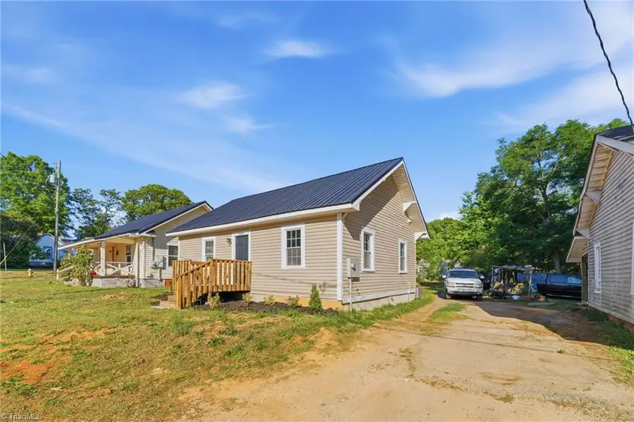 1805 Center Street Se, Winston Salem, NC 27127 - #3