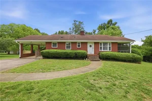 2040 Glovenia Drive, Winston-Salem, NC 27127