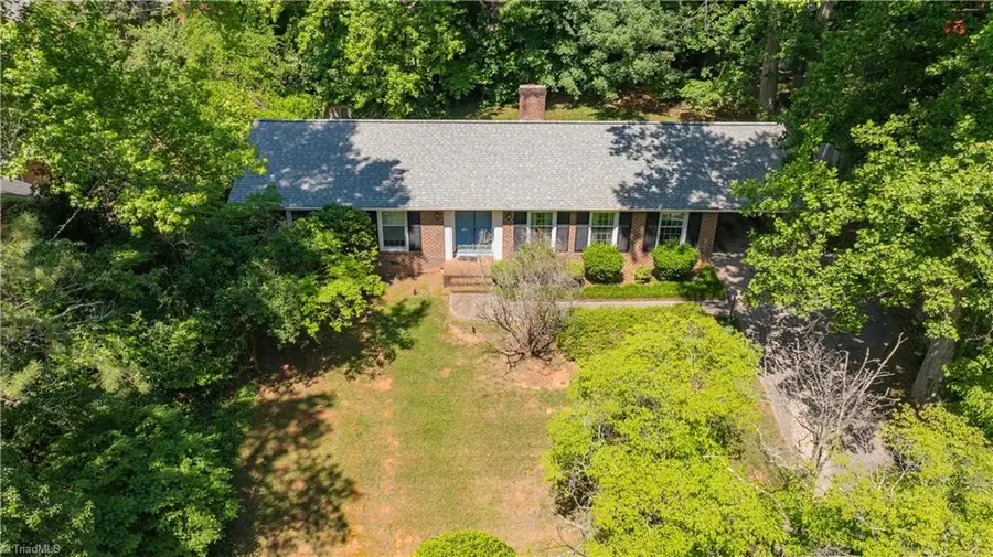 13 Mayflower Lane, Lexington, NC 27295 - #3