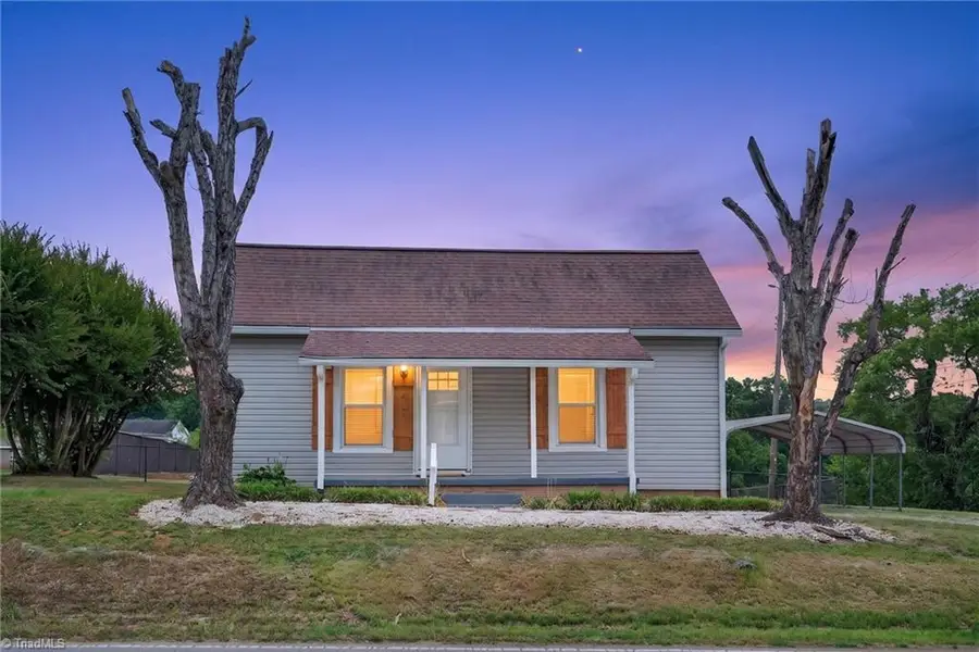 1139 E Main Street, Graham, NC 27253 - #2
