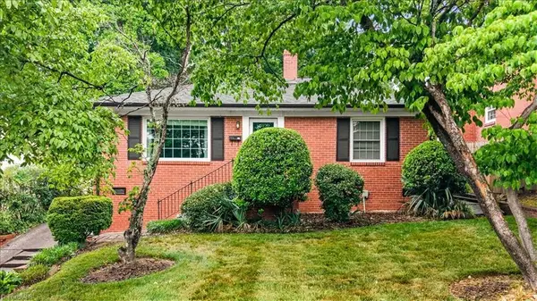 214 Mayflower Drive, Greensboro, NC 27403