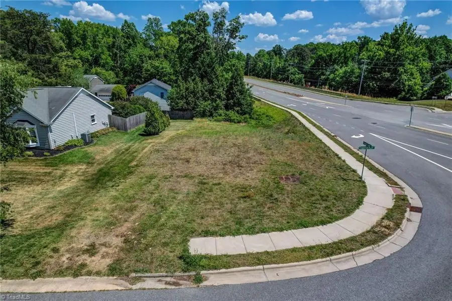 4000 Trappers Run Court, High Point, NC 27265 - #3