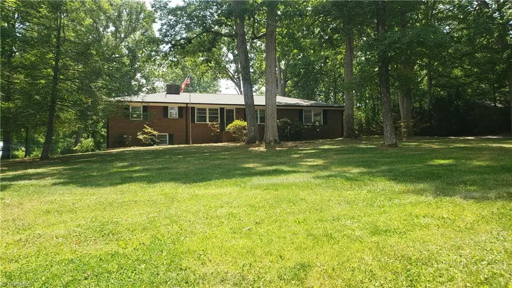 7950 E Holly Grove Road, Thomasville, NC 27360 - #1