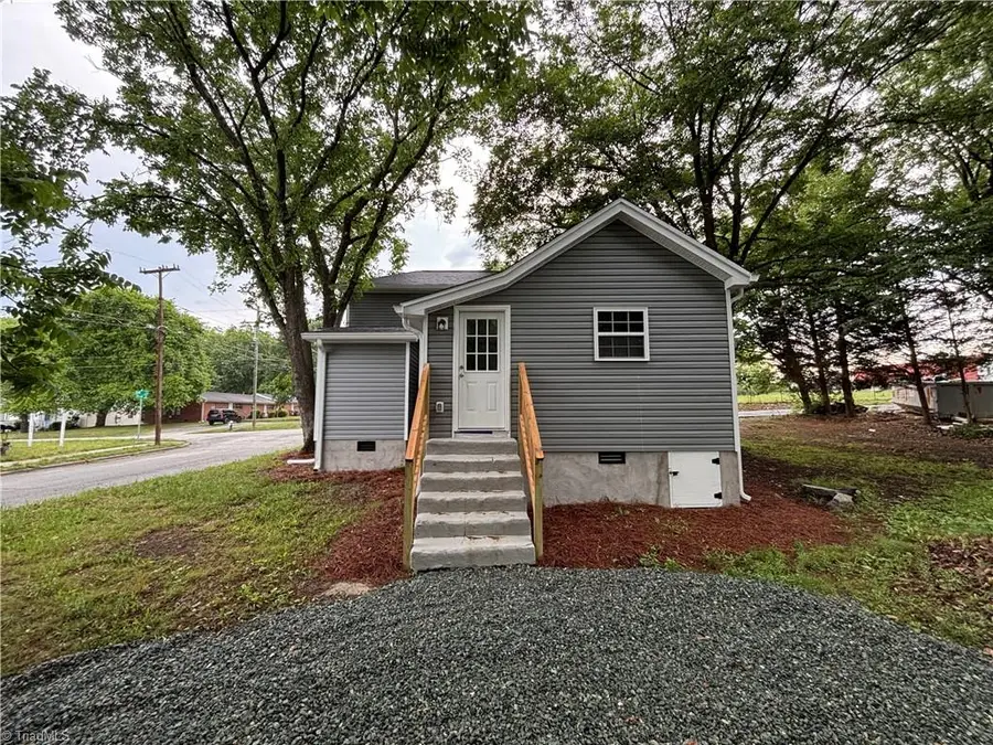 1700 Ball Street, Greensboro, NC 27405 - #2