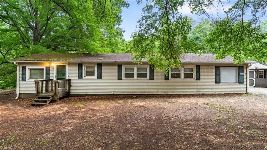 134 Shamu Drive, Reidsville, NC 27320 - #2