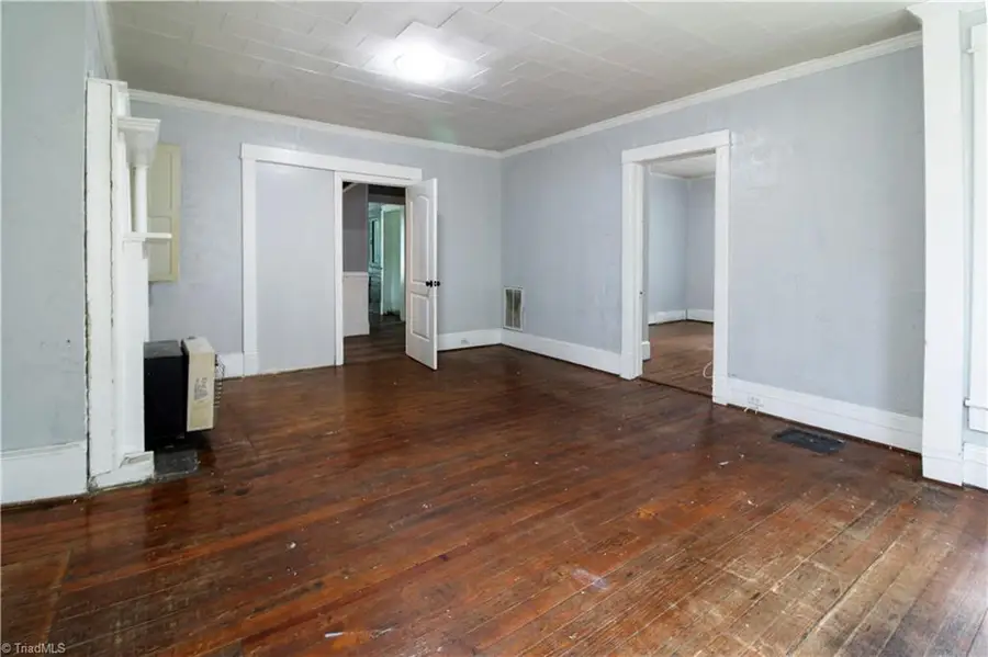 613 Douglas Street, Greensboro, NC 27406 - #2