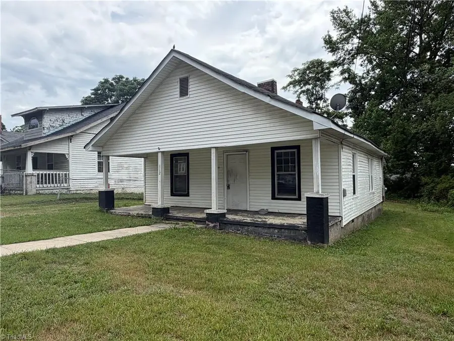 112 Hobbs Avenue, Thomasville, NC 27360 - #2