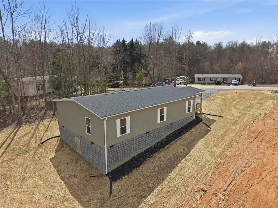 7825 Nc Highway 16, Millers Creek, NC 28651 - #3