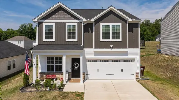 3721 Streamside Drive, Thomasville, NC 27360