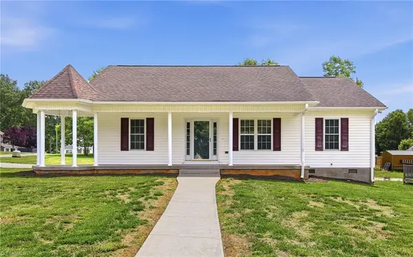 108 Mccleskey Drive, Yadkinville, NC 27055
