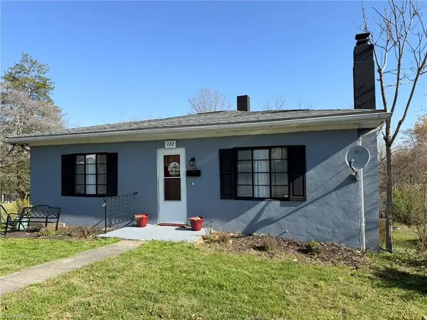 722 Maiden Lane, Mount Airy, NC 27030