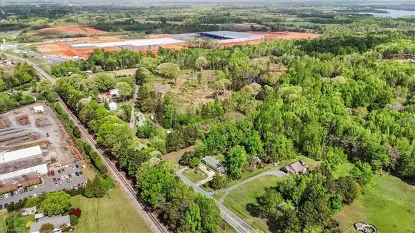 4858 Us Highway 311, Sophia, NC 27350