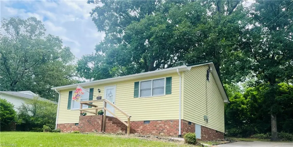 411 Kern Street, Thomasville, NC 27360 - #1