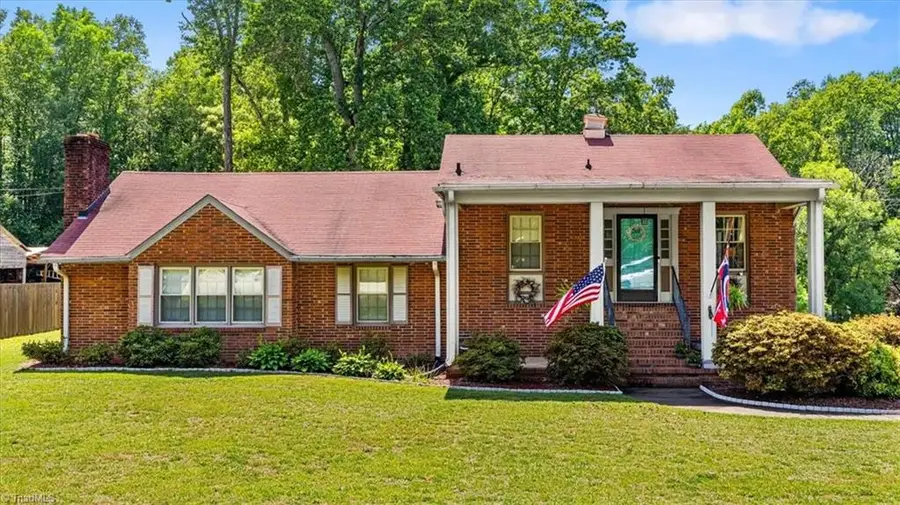 2610 Nc Highway 66 S, Kernersville, NC 27284 - #2