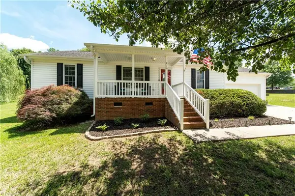 210 Saddlebred Loop, Stokesdale, NC 27357