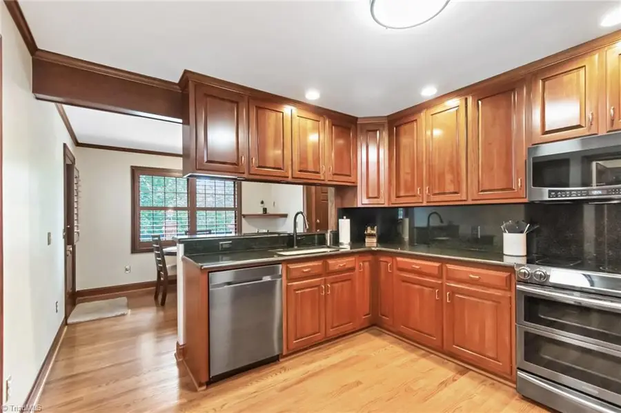 121 Acorn Avenue, Wilkesboro, NC 28697 - #2