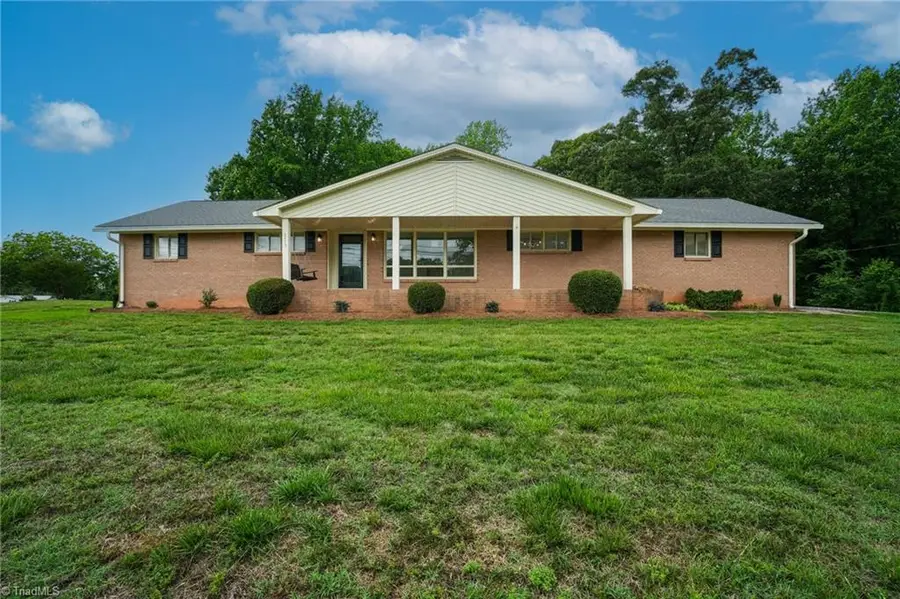 2475 Rowe Road, Lexington, NC 27295 - #2