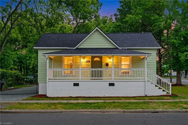 702 Maple Avenue, Burlington, NC 27215